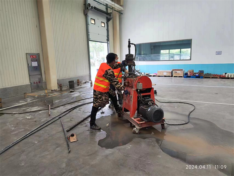 南阳厂房地面下沉塌陷注浆加固施工